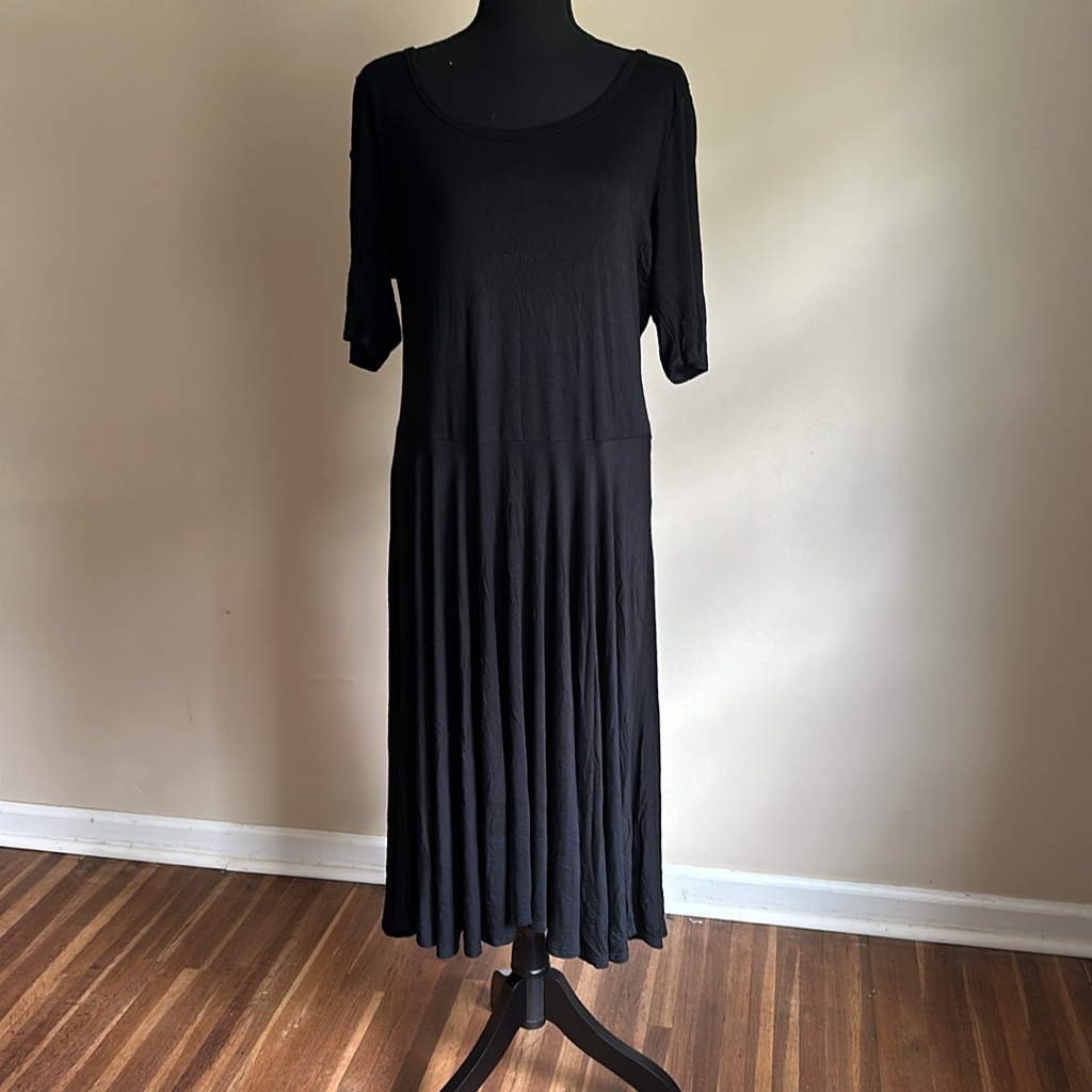 Lularoe Nicole: Solid